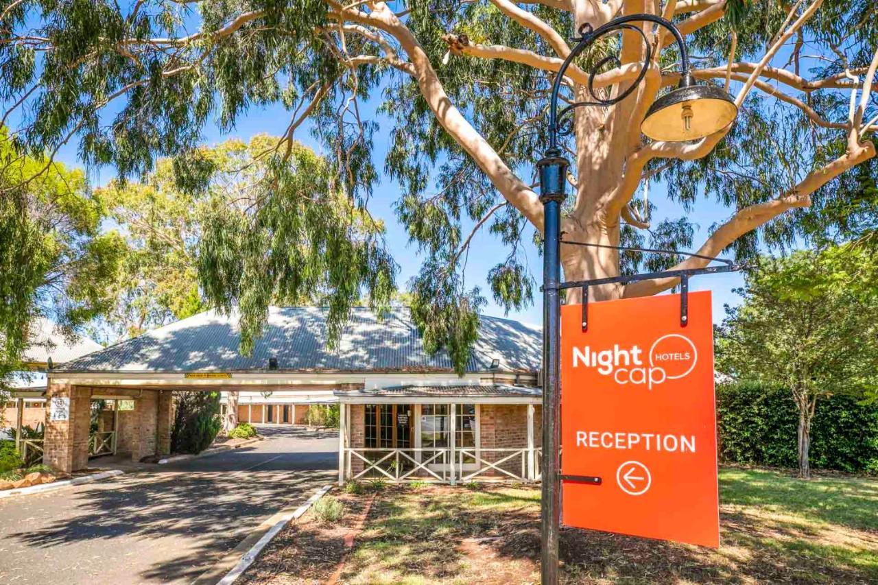 Nightcap At Macquarie Inn Dubbo Exterior foto